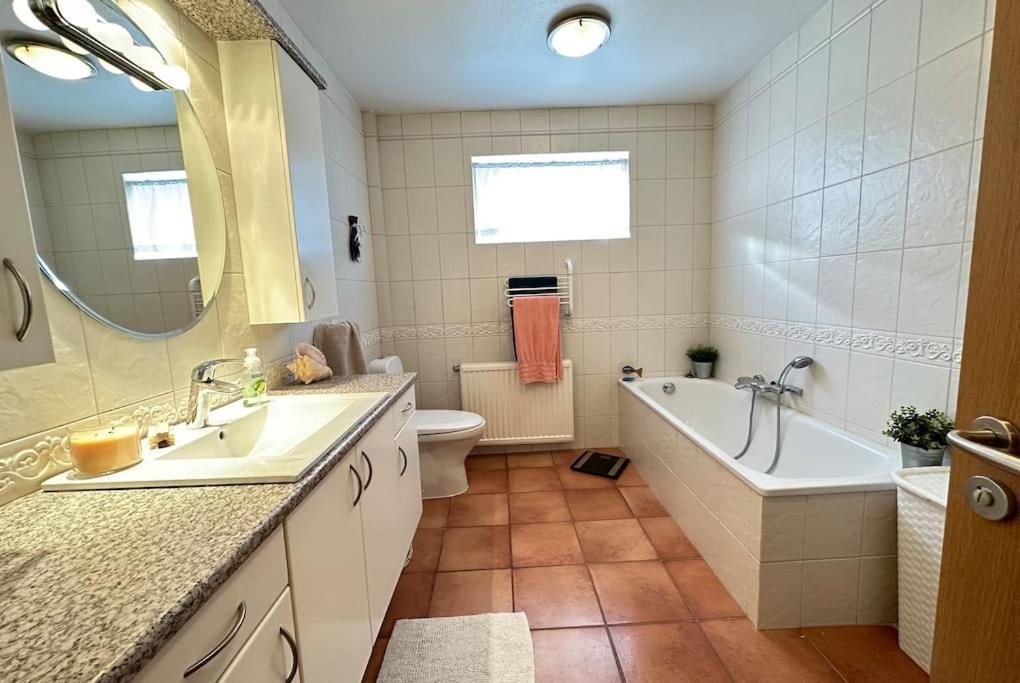 Spacious And Family Friendly Apartment In ريكيافيك المظهر الخارجي الصورة